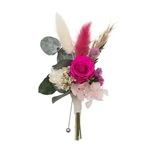 Prendido de novio en flor preservada con rosa fucsia, pampas y eucalipto